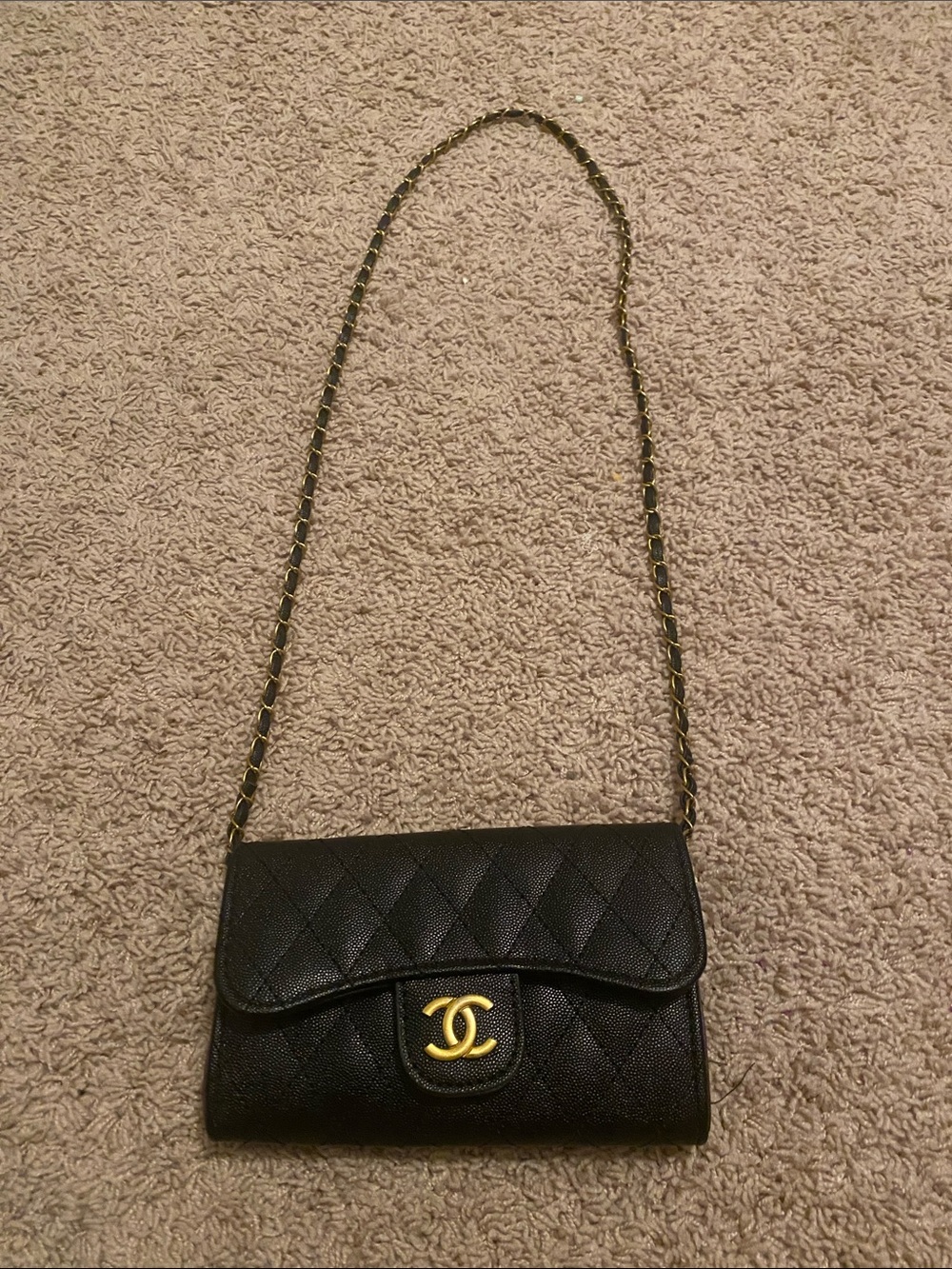 black chanel purse